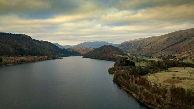 Discover the picturesque Cumbrian countryside in a breathtaking video, capturing Thirlmere Lake and the majestic mountains that encompass it.