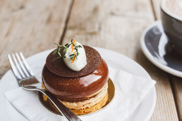 chocolate mousse cake