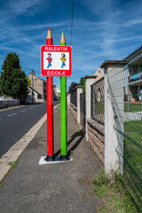 panneau ralentir école 
