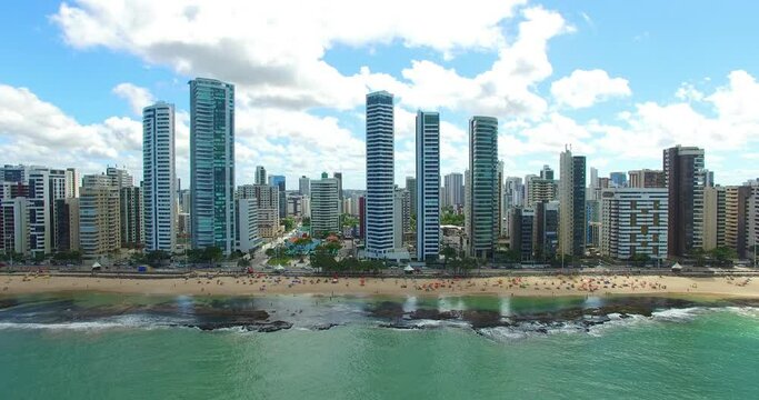 Praia de boa Viagem no Recife Vista de Cima com drone 4k - Pernambuco - Nordeste - Brasil