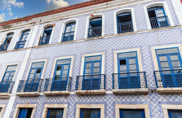 Prédio revestido em azulejo colonial. Centro Histórico de São Luís, MA