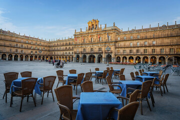 Fototapeta premium Restaurant Tables at Plaza Mayor Square - Salamanca, Spain