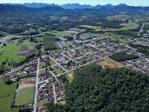 Residencial Dante Menel, Schnell Brasil SA
