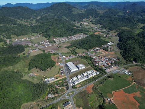 Residencial Dante Menel, Schnell Brasil SA