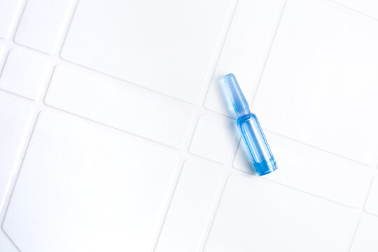 ampollas medicas con liquido