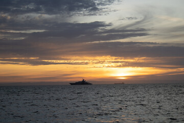 Obraz premium sunset over the sea