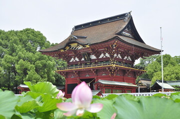 伊賀八幡宮随身門