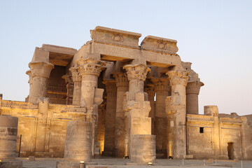 Fototapeta premium Ancient egyptian temple of Kom Ombo, Aswan, Egypt