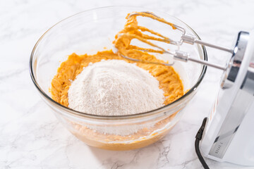 Pumpkin bunt cake