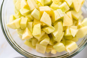 Apple sharlotka muffin