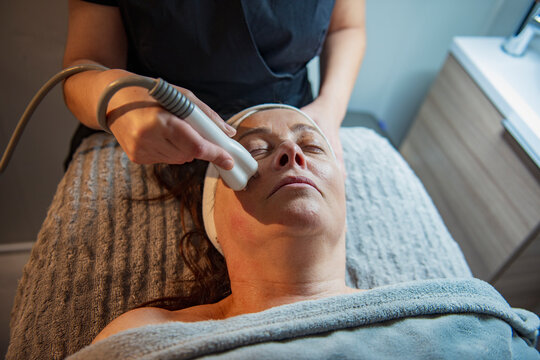 facial, belleza, radiofrecuencia, salud, cara, rostro, spa, hotel, manchas, celulitis, lifting, alisado, Venus Legacy