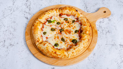 Cheese and olives pizza