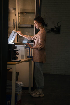 Young professional women work in the office