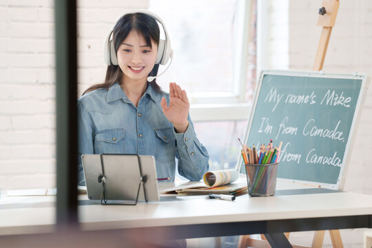 Young women live online education