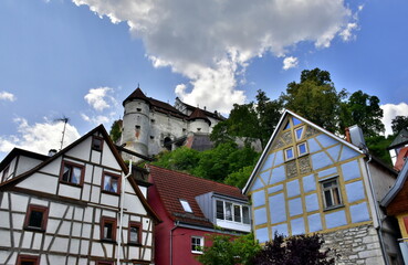 Fototapeta na wymiar Blick von der Altstadt aufs Schloss Helleinstein in Heidenheim