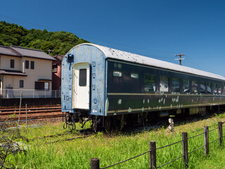 Fototapeta na wymiar 天竜二俣駅に保存されている20系寝台車