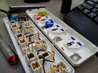 test electrical power supply unit