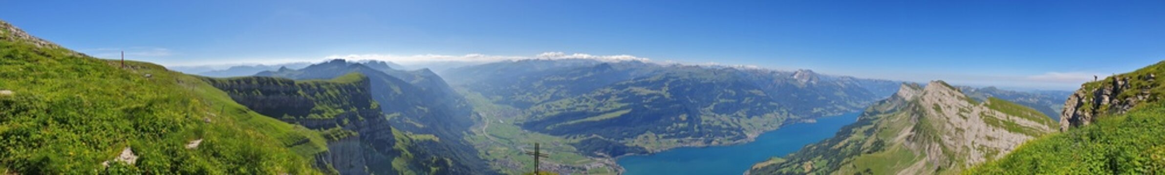 St. Gallen, Schweiz: Panorama um den Walensee
