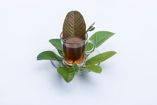 Guava leaf tea is a traditional herbal remedy