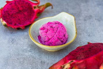 Dragon fruit organic vegetarian ice cream or sorbet with fruits side view - obrazy, fototapety, plakaty