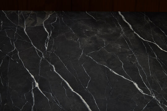 marmol negro