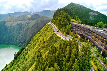 Keuken foto achterwand Atlantische weg Aerial shot picturesque paradise of Sete Cidades in Azores