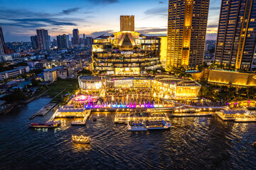 Aerial view of Icon Siam mall by night on the chao phraya river in khlong san, bangkok, Thailand - obrazy, fototapety, plakaty