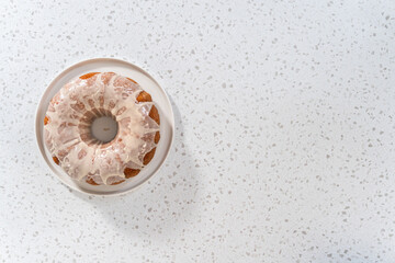 Simple vanilla bundt cake from box cake