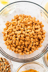 Pumpkin spice fudge with pecans