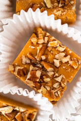 Pumpkin spice fudge with pecans