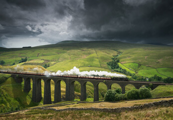 Sherwood Forester steams over Arten Gill Viaduct