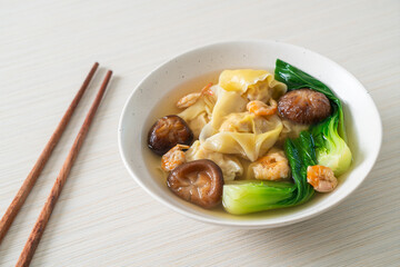 pork dumpling soup with shrimps and vegetable