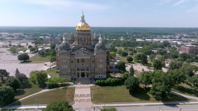 Iowa state capitol building in Des Moines, Iowa with drone video circling.