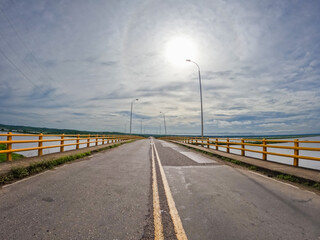 Fototapeta na wymiar Carretera de Puente - bridge road