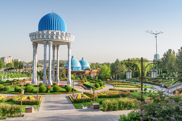 Scenic rotunda at the Memorial Shakhidlar Hotirasi complex