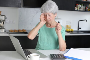 Senior woman experimenting vision problems  
