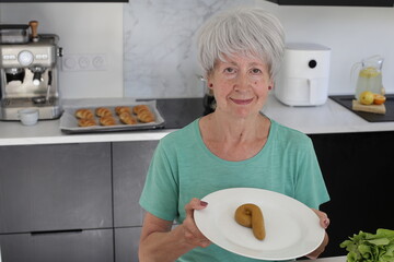 Comedian offering a special menu 