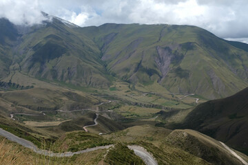 Panorama andin avec chemin inca traditionnel 