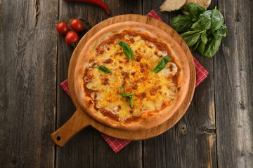 Delicious crunchy edge margarita pizza with vegetables