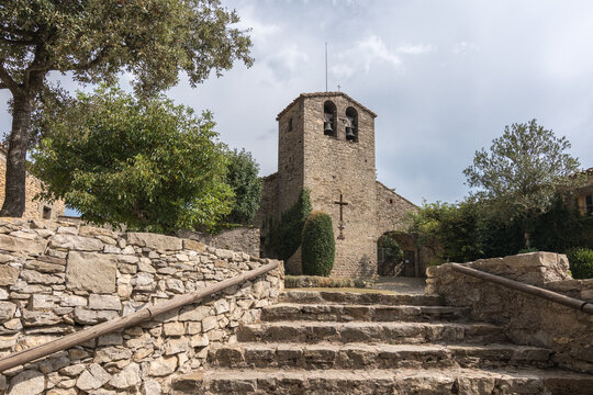 Iglesia rom&aacute;nica de Sant Crist&ograve;fol de Tavertet. Tesoro arquitect&oacute;nico en Catalu&ntilde;a