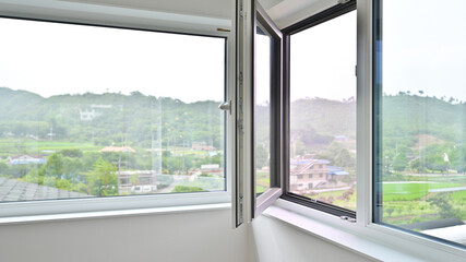 Insulated with triple glazed windows © Daewan