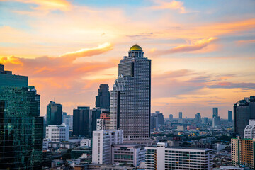 Obraz premium Aerial view of Khlong San and Chao Phraya river in Bangkok, Thailand