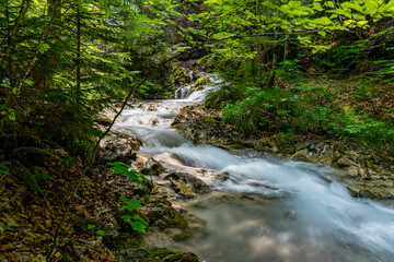 Sommer an den Kesselbach Wasserfällen