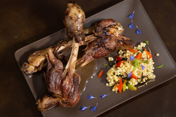 leg of lamb with patties for garnish