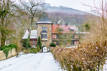 Geb&auml;ude im Schnee