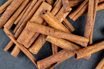 aromatic cinnamon sticks used in cooking and confectionery products