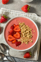 Homemade Strawberry Smoothie Bowl