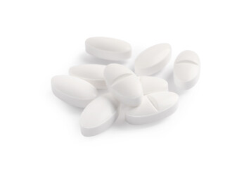 Obraz na płótnie Canvas Many pills isolated on white. Medicinal treatment