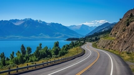 Naklejka premium Mountains lake highway with beautiful views