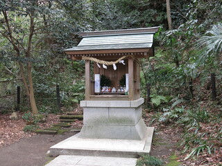 鎌倉市の浄妙寺境内にある鎌足稲荷神社